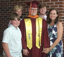 Commencement 2022 photos by Andrew Wardlow